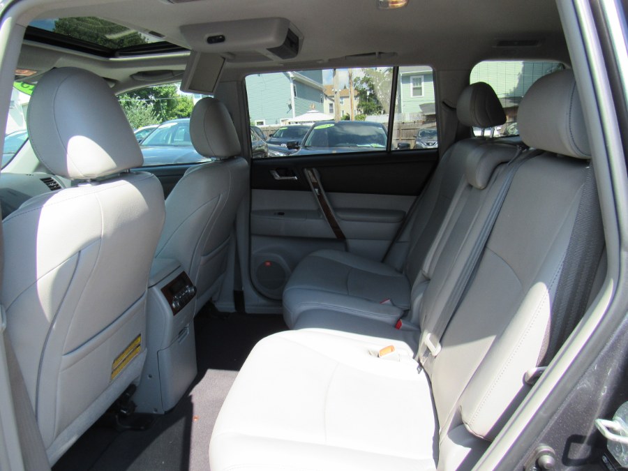 2013 Toyota Highlander Limited, available for sale in Worcester, Massachusetts | Hilario's Auto Sales Inc.. Worcester, Massachusetts 2013 Toyota Highlander Limited, available for sale in Worcester, Massachusetts | Hilario's Auto Sales Inc.. Worcester, Massachusetts