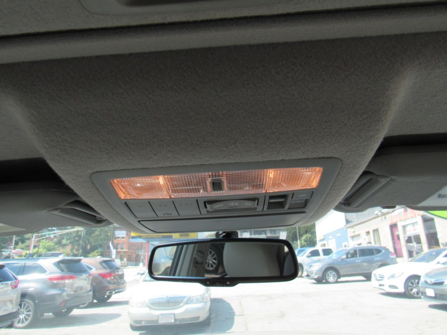 2013 Toyota Highlander Limited, available for sale in Worcester, Massachusetts | Hilario's Auto Sales Inc.. Worcester, Massachusetts 2013 Toyota Highlander Limited, available for sale in Worcester, Massachusetts | Hilario's Auto Sales Inc.. Worcester, Massachusetts