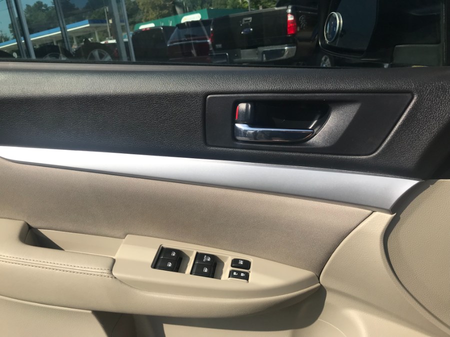 Used Subaru Outback 4dr Wgn H4 Auto 2.5i Premium 2014 | Second Street Auto Sales Inc. Manchester, New Hampshire Used Subaru Outback 4dr Wgn H4 Auto 2.5i Premium 2014 | Second Street Auto Sales Inc. Manchester, New Hampshire