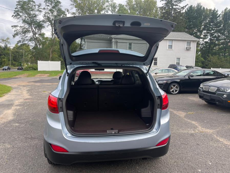 2010 Hyundai Tucson AWD 4dr I4 Auto GLS, available for sale in East Windsor, Connecticut | Toro Auto. East Windsor, Connecticut 2010 Hyundai Tucson AWD 4dr I4 Auto GLS, available for sale in East Windsor, Connecticut | Toro Auto. East Windsor, Connecticut