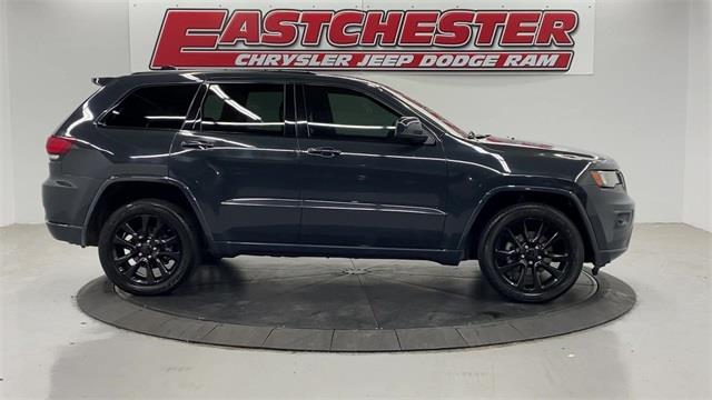 Used Jeep Grand Cherokee Altitude 2017 | Eastchester Motor Cars. Bronx, New York Used Jeep Grand Cherokee Altitude 2017 | Eastchester Motor Cars. Bronx, New York