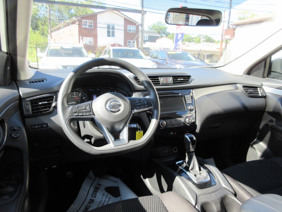 2019 Nissan Rogue Sport FWD S, available for sale in Linden, New Jersey | Route 27 Auto Mall. Linden, New Jersey 2019 Nissan Rogue Sport FWD S, available for sale in Linden, New Jersey | Route 27 Auto Mall. Linden, New Jersey