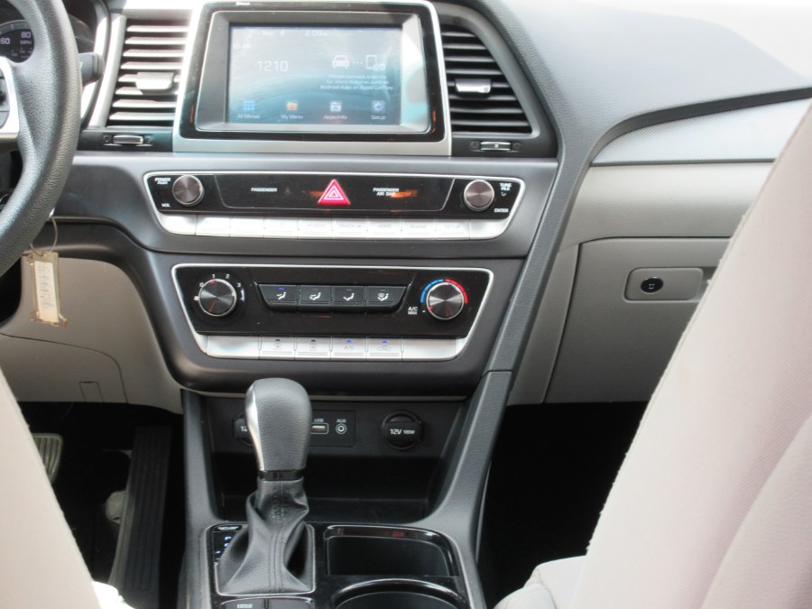 Used Hyundai Sonata SE 2.4L 2019 | Route 27 Auto Mall. Linden, New Jersey Used Hyundai Sonata SE 2.4L 2019 | Route 27 Auto Mall. Linden, New Jersey