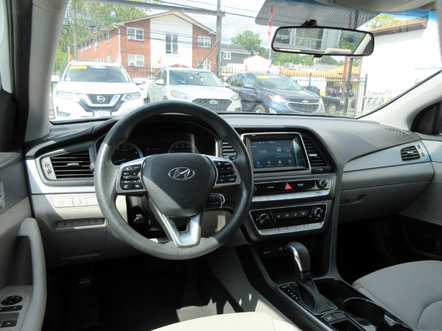 Used Hyundai Sonata SE 2.4L 2019 | Route 27 Auto Mall. Linden, New Jersey Used Hyundai Sonata SE 2.4L 2019 | Route 27 Auto Mall. Linden, New Jersey