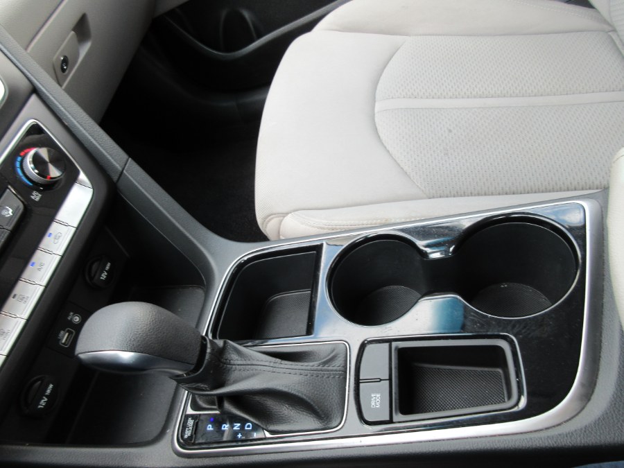 Used Hyundai Sonata SE 2.4L 2019 | Route 27 Auto Mall. Linden, New Jersey Used Hyundai Sonata SE 2.4L 2019 | Route 27 Auto Mall. Linden, New Jersey