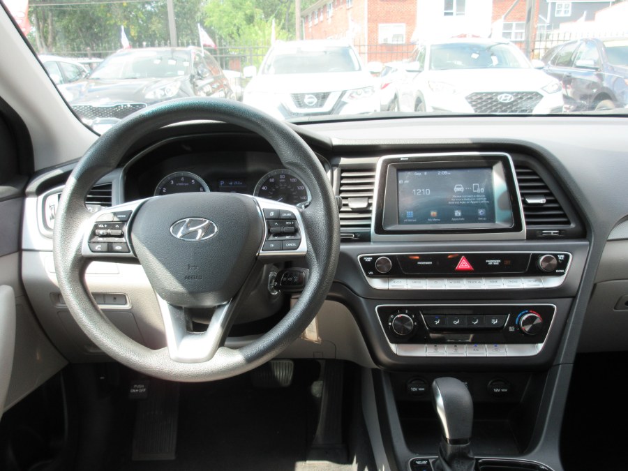 Used Hyundai Sonata SE 2.4L 2019 | Route 27 Auto Mall. Linden, New Jersey Used Hyundai Sonata SE 2.4L 2019 | Route 27 Auto Mall. Linden, New Jersey