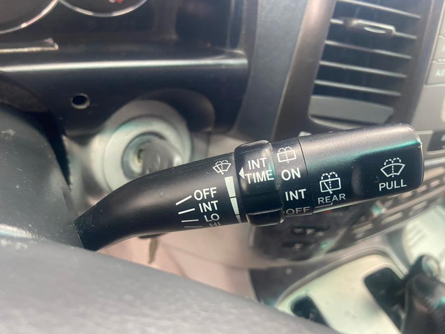 2005 Toyota Land Cruiser 4dr 4WD, available for sale in Massapequa Park, New York | Power Motors East. Massapequa Park, New York 2005 Toyota Land Cruiser 4dr 4WD, available for sale in Massapequa Park, New York | Power Motors East. Massapequa Park, New York