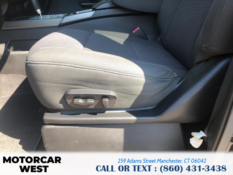 2011 Nissan Titan 4WD King Cab SWB SV, available for sale in Manchester, Connecticut | Motorcar West. Manchester, Connecticut 2011 Nissan Titan 4WD King Cab SWB SV, available for sale in Manchester, Connecticut | Motorcar West. Manchester, Connecticut