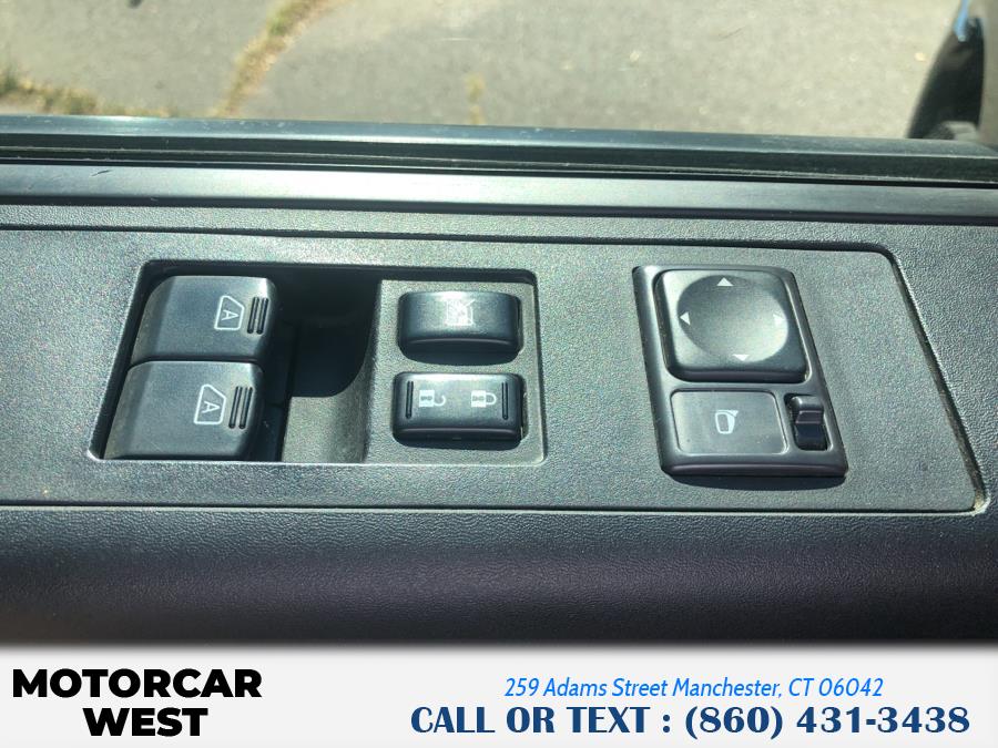 2011 Nissan Titan 4WD King Cab SWB SV, available for sale in Manchester, Connecticut | Motorcar West. Manchester, Connecticut 2011 Nissan Titan 4WD King Cab SWB SV, available for sale in Manchester, Connecticut | Motorcar West. Manchester, Connecticut