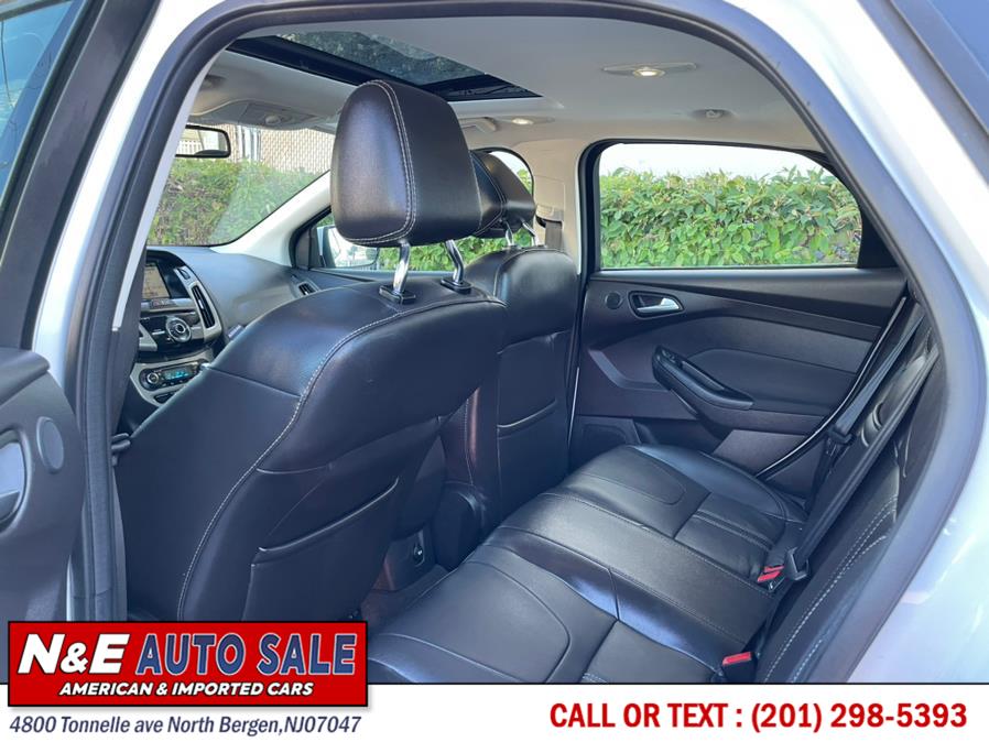 Used Ford Focus 4dr Sdn SEL 2012 | N&E Auto Sale LLC. North Bergen, New Jersey Used Ford Focus 4dr Sdn SEL 2012 | N&E Auto Sale LLC. North Bergen, New Jersey