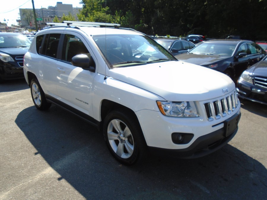 2012 Jeep Compass 4WD 4dr Latitude, available for sale in Waterbury, Connecticut | Jim Juliani Motors. Waterbury, Connecticut