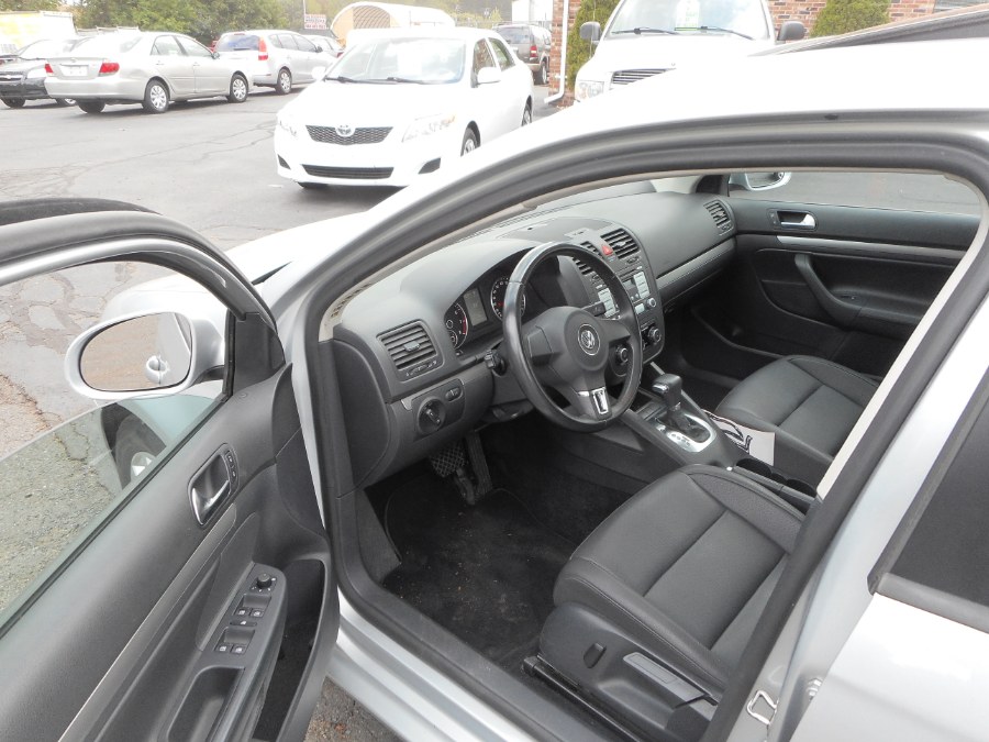 2010 Volkswagen Jetta Sedan 4dr Manual SE PZEV *Ltd Avail*, available for sale in Newington, Connecticut | Wholesale Motorcars LLC. Newington, Connecticut 2010 Volkswagen Jetta Sedan 4dr Manual SE PZEV *Ltd Avail*, available for sale in Newington, Connecticut | Wholesale Motorcars LLC. Newington, Connecticut