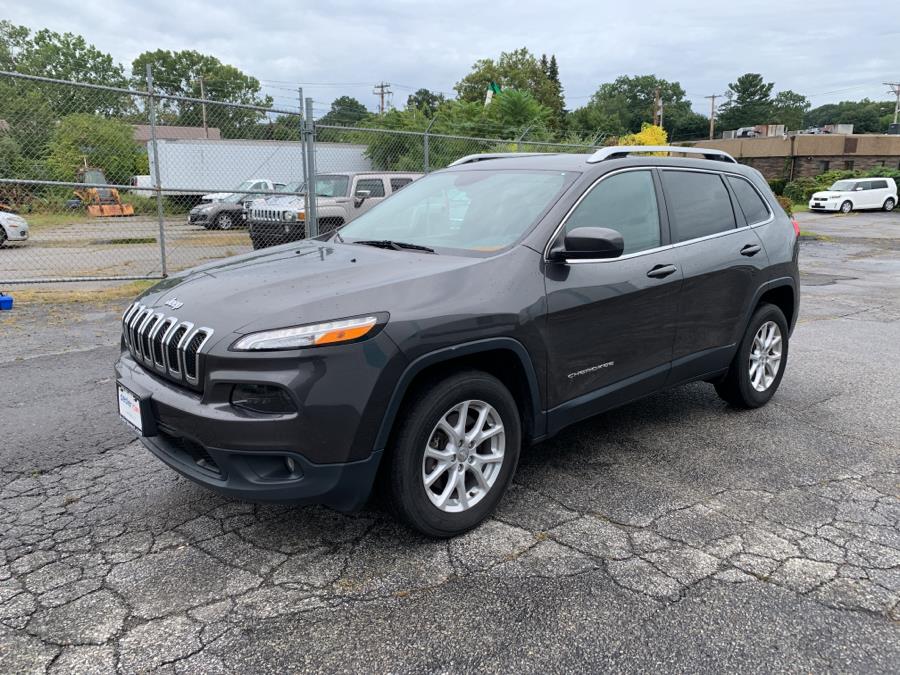 2016 Jeep Cherokee 4WD 4dr Latitude, available for sale in Milford, Connecticut | Dealertown Auto Wholesalers. Milford, Connecticut 2016 Jeep Cherokee 4WD 4dr Latitude, available for sale in Milford, Connecticut | Dealertown Auto Wholesalers. Milford, Connecticut
