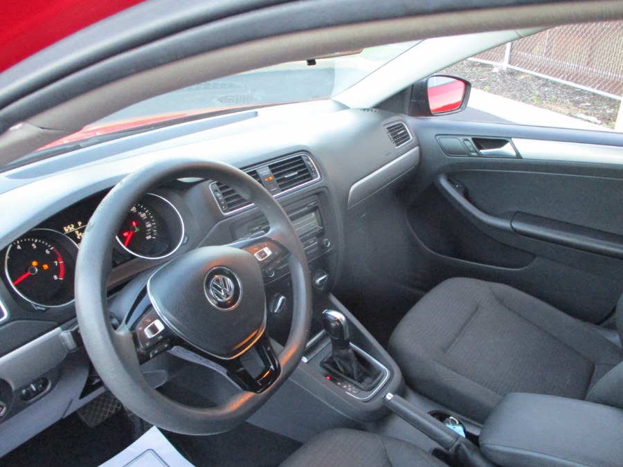 2015 Volkswagen Jetta Sedan 4dr Auto 1.8T SE PZEV, available for sale in Massapequa, New York | South Shore Auto Brokers & Sales. Massapequa, New York 2015 Volkswagen Jetta Sedan 4dr Auto 1.8T SE PZEV, available for sale in Massapequa, New York | South Shore Auto Brokers & Sales. Massapequa, New York