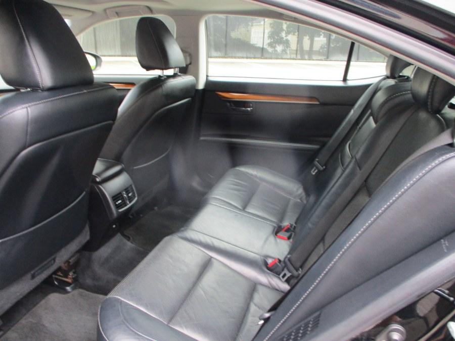 2013 Lexus ES 300h 4dr Sdn Hybrid, available for sale in Massapequa, New York | South Shore Auto Brokers & Sales. Massapequa, New York 2013 Lexus ES 300h 4dr Sdn Hybrid, available for sale in Massapequa, New York | South Shore Auto Brokers & Sales. Massapequa, New York