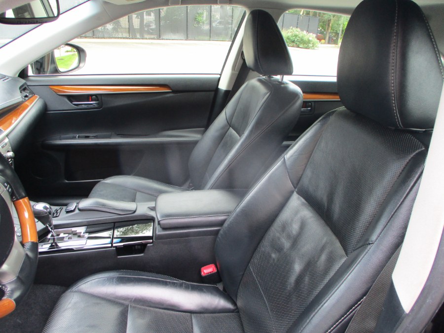 2013 Lexus ES 300h 4dr Sdn Hybrid, available for sale in Massapequa, New York | South Shore Auto Brokers & Sales. Massapequa, New York 2013 Lexus ES 300h 4dr Sdn Hybrid, available for sale in Massapequa, New York | South Shore Auto Brokers & Sales. Massapequa, New York