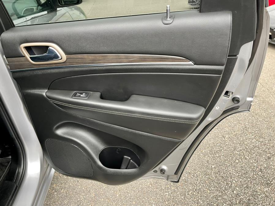 Used Jeep Grand Cherokee 4WD 4dr Overland 2015 | Mike And Tony Auto Sales, Inc. South Windsor, Connecticut Used Jeep Grand Cherokee 4WD 4dr Overland 2015 | Mike And Tony Auto Sales, Inc. South Windsor, Connecticut