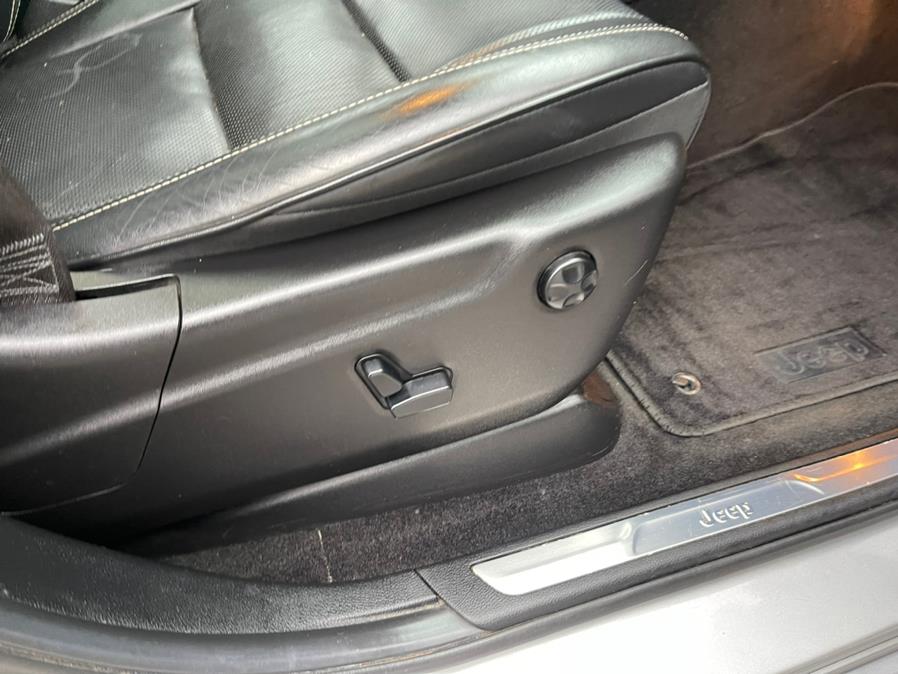 Used Jeep Grand Cherokee 4WD 4dr Overland 2015 | Mike And Tony Auto Sales, Inc. South Windsor, Connecticut Used Jeep Grand Cherokee 4WD 4dr Overland 2015 | Mike And Tony Auto Sales, Inc. South Windsor, Connecticut