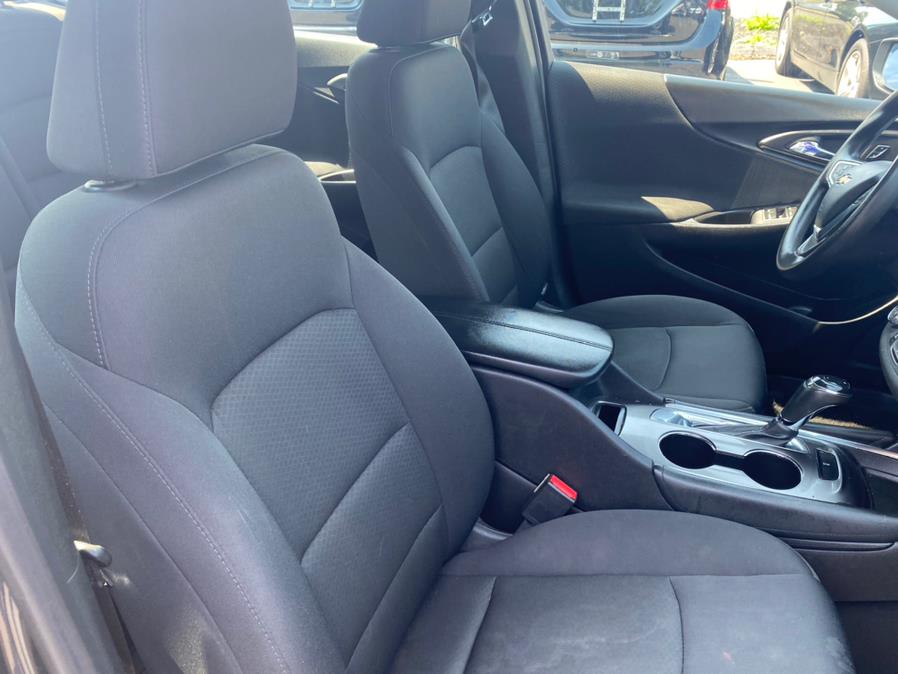 Used Chevrolet Malibu 4dr Sdn LT w/1LT 2016 | Lava Motors 2 Inc. Canton, Connecticut Used Chevrolet Malibu 4dr Sdn LT w/1LT 2016 | Lava Motors 2 Inc. Canton, Connecticut