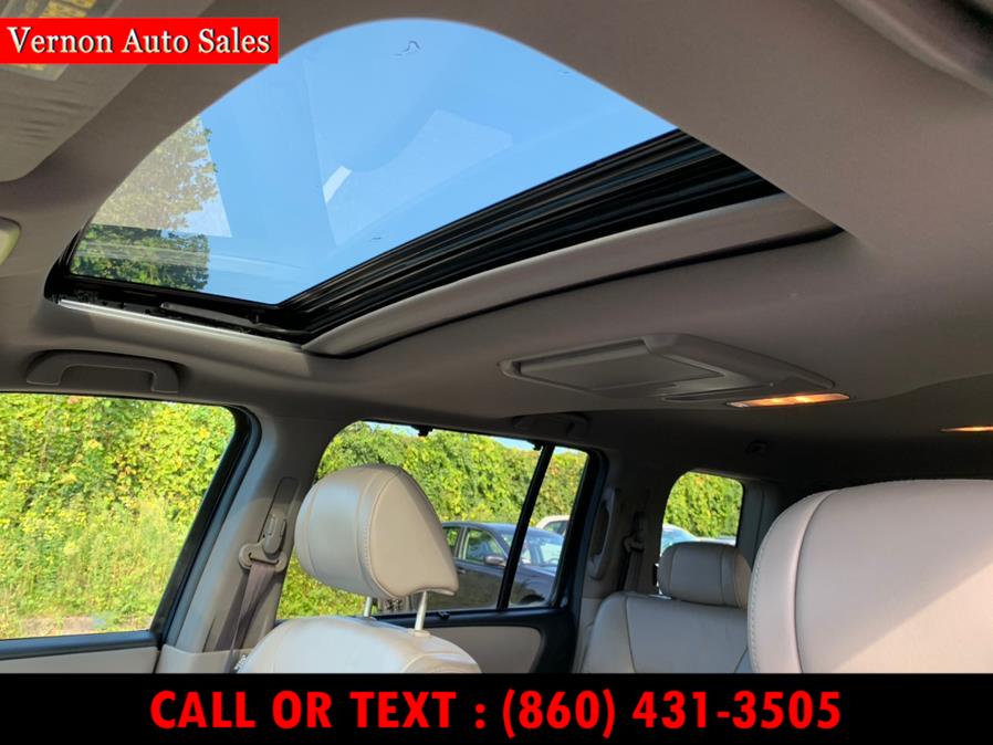 2011 Honda Pilot 4WD 4dr Touring w/RES & Navi, available for sale in Manchester, Connecticut | Vernon Auto Sale & Service. Manchester, Connecticut 2011 Honda Pilot 4WD 4dr Touring w/RES & Navi, available for sale in Manchester, Connecticut | Vernon Auto Sale & Service. Manchester, Connecticut