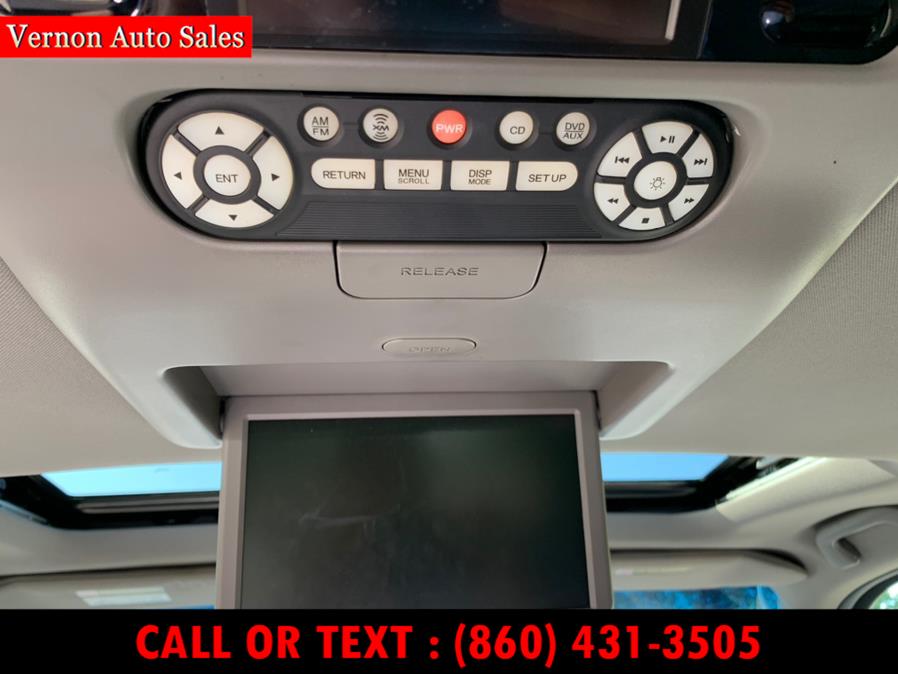 2011 Honda Pilot 4WD 4dr Touring w/RES & Navi, available for sale in Manchester, Connecticut | Vernon Auto Sale & Service. Manchester, Connecticut 2011 Honda Pilot 4WD 4dr Touring w/RES & Navi, available for sale in Manchester, Connecticut | Vernon Auto Sale & Service. Manchester, Connecticut