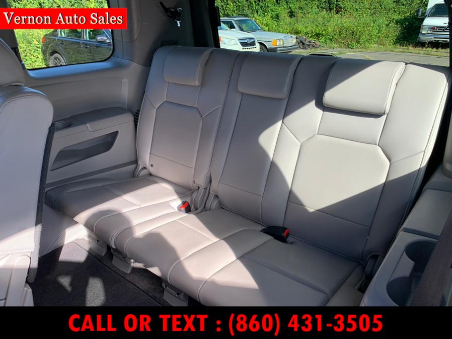 2011 Honda Pilot 4WD 4dr Touring w/RES & Navi, available for sale in Manchester, Connecticut | Vernon Auto Sale & Service. Manchester, Connecticut 2011 Honda Pilot 4WD 4dr Touring w/RES & Navi, available for sale in Manchester, Connecticut | Vernon Auto Sale & Service. Manchester, Connecticut