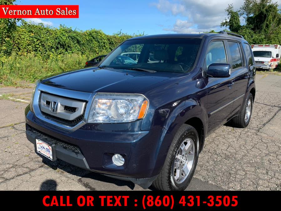 2011 Honda Pilot 4WD 4dr Touring w/RES & Navi, available for sale in Manchester, CT
