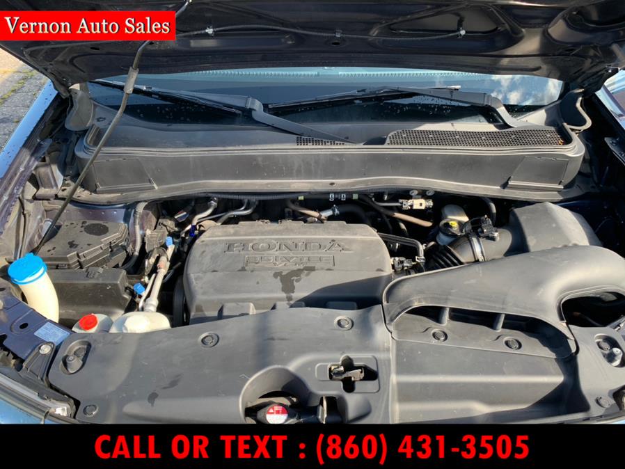 2011 Honda Pilot 4WD 4dr Touring w/RES & Navi, available for sale in Manchester, Connecticut | Vernon Auto Sale & Service. Manchester, Connecticut 2011 Honda Pilot 4WD 4dr Touring w/RES & Navi, available for sale in Manchester, Connecticut | Vernon Auto Sale & Service. Manchester, Connecticut
