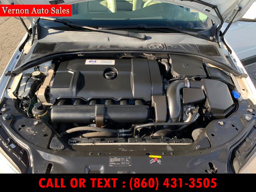 2009 Volvo XC70 4dr Wgn 3.2L w/Sunroof, available for sale in Manchester, Connecticut | Vernon Auto Sale & Service. Manchester, Connecticut 2009 Volvo XC70 4dr Wgn 3.2L w/Sunroof, available for sale in Manchester, Connecticut | Vernon Auto Sale & Service. Manchester, Connecticut