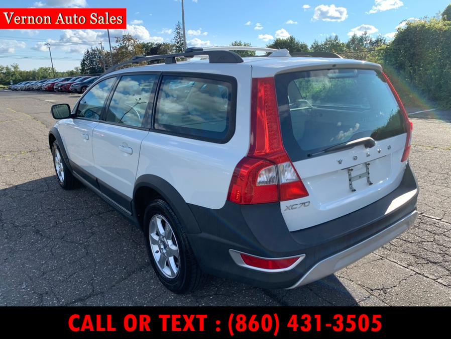 2009 Volvo XC70 4dr Wgn 3.2L w/Sunroof, available for sale in Manchester, Connecticut | Vernon Auto Sale & Service. Manchester, Connecticut 2009 Volvo XC70 4dr Wgn 3.2L w/Sunroof, available for sale in Manchester, Connecticut | Vernon Auto Sale & Service. Manchester, Connecticut