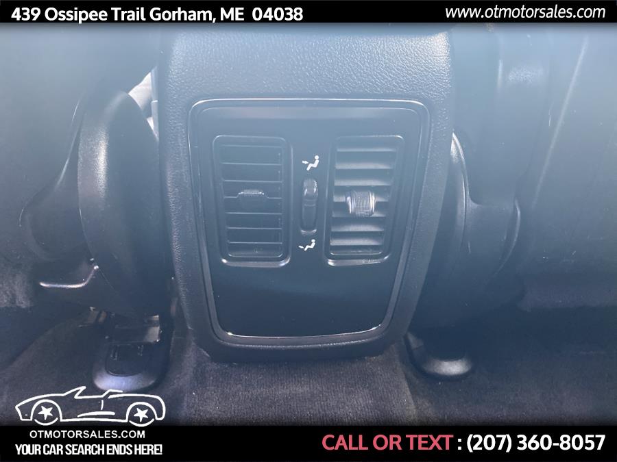 Used Jeep Grand Cherokee 4WD 4dr Laredo 2012 | Ossipee Trail Motor Sales. Gorham, Maine Used Jeep Grand Cherokee 4WD 4dr Laredo 2012 | Ossipee Trail Motor Sales. Gorham, Maine