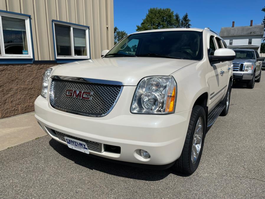 2013 GMC Yukon AWD 4dr 1500 Denali, available for sale in East Windsor, Connecticut | Century Auto And Truck. East Windsor, Connecticut