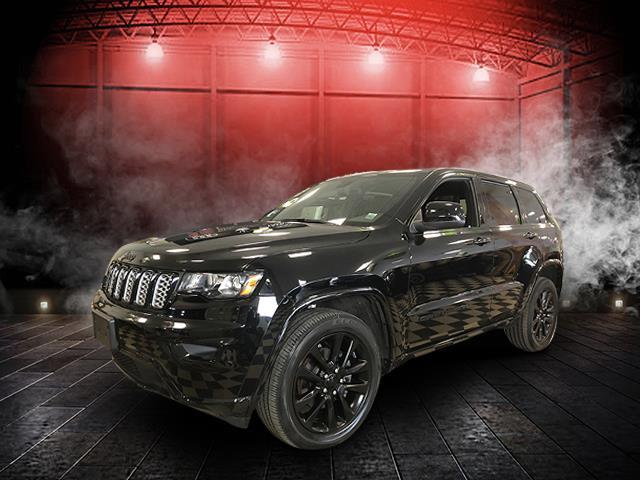 Used Jeep Grand Cherokee Altitude 4x4 2018 | Sunrise Auto Outlet. Amityville, New York Used Jeep Grand Cherokee Altitude 4x4 2018 | Sunrise Auto Outlet. Amityville, New York