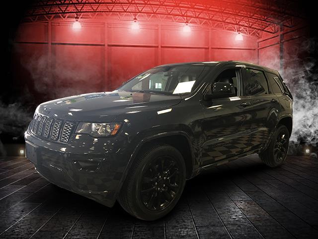 Used Jeep Grand Cherokee Altitude 4x4 *Ltd Avail* 2018 | Sunrise Auto Outlet. Amityville, New York Used Jeep Grand Cherokee Altitude 4x4 *Ltd Avail* 2018 | Sunrise Auto Outlet. Amityville, New York