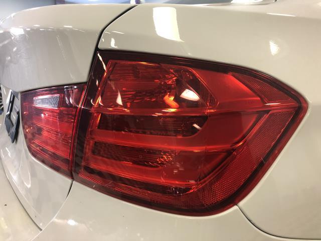 Used BMW 3 Series 4dr Sdn 320i xDrive AWD South Africa 2015 | Sunrise Auto Outlet. Amityville, New York Used BMW 3 Series 4dr Sdn 320i xDrive AWD South Africa 2015 | Sunrise Auto Outlet. Amityville, New York