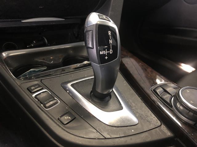 Used BMW 3 Series 4dr Sdn 320i xDrive AWD South Africa 2015 | Sunrise Auto Outlet. Amityville, New York Used BMW 3 Series 4dr Sdn 320i xDrive AWD South Africa 2015 | Sunrise Auto Outlet. Amityville, New York