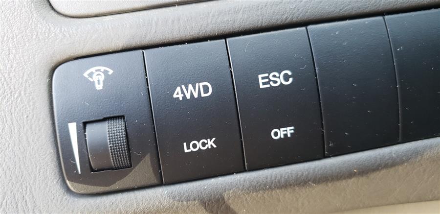 2007 Hyundai Tucson 4WD 4dr Auto SE, available for sale in Little Ferry, New Jersey | Victoria Preowned Autos Inc. Little Ferry, New Jersey 2007 Hyundai Tucson 4WD 4dr Auto SE, available for sale in Little Ferry, New Jersey | Victoria Preowned Autos Inc. Little Ferry, New Jersey