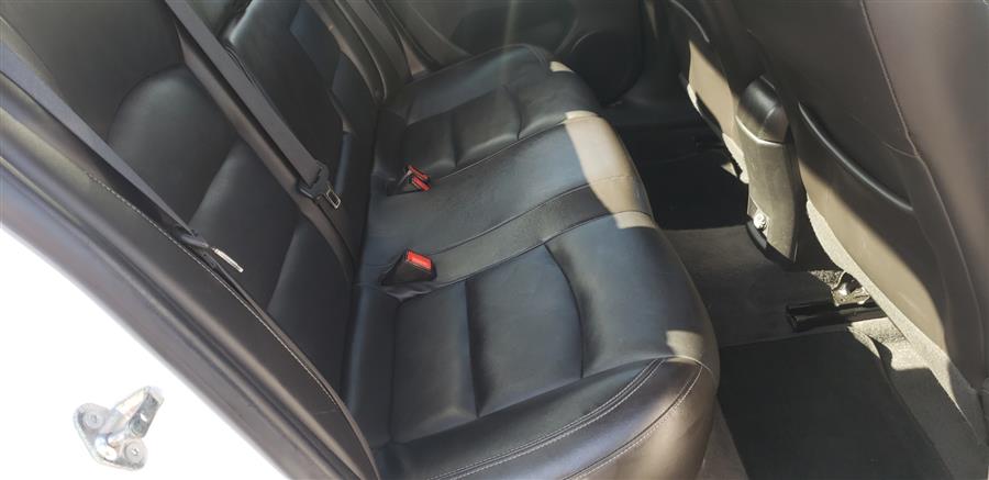 2015 Chevrolet Cruze 4dr Sdn Auto 2LT, available for sale in Little Ferry, New Jersey | Victoria Preowned Autos Inc. Little Ferry, New Jersey 2015 Chevrolet Cruze 4dr Sdn Auto 2LT, available for sale in Little Ferry, New Jersey | Victoria Preowned Autos Inc. Little Ferry, New Jersey