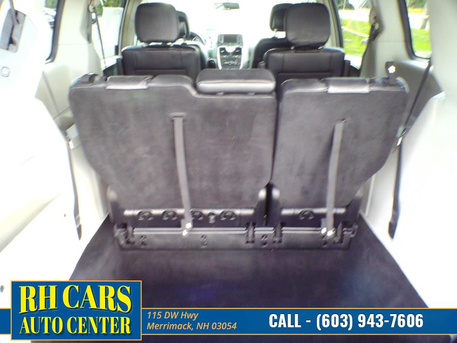 Used Chrysler Town & Country 4dr Wgn Touring 2016 | RH Cars LLC. Merrimack, New Hampshire Used Chrysler Town & Country 4dr Wgn Touring 2016 | RH Cars LLC. Merrimack, New Hampshire