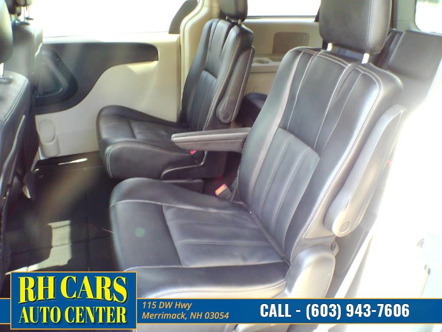 Used Chrysler Town & Country 4dr Wgn Touring 2016 | RH Cars LLC. Merrimack, New Hampshire Used Chrysler Town & Country 4dr Wgn Touring 2016 | RH Cars LLC. Merrimack, New Hampshire