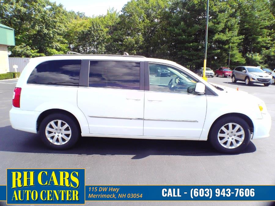 Used Chrysler Town & Country 4dr Wgn Touring 2016 | RH Cars LLC. Merrimack, New Hampshire Used Chrysler Town & Country 4dr Wgn Touring 2016 | RH Cars LLC. Merrimack, New Hampshire