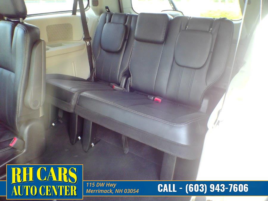 Used Chrysler Town & Country 4dr Wgn Touring 2016 | RH Cars LLC. Merrimack, New Hampshire Used Chrysler Town & Country 4dr Wgn Touring 2016 | RH Cars LLC. Merrimack, New Hampshire
