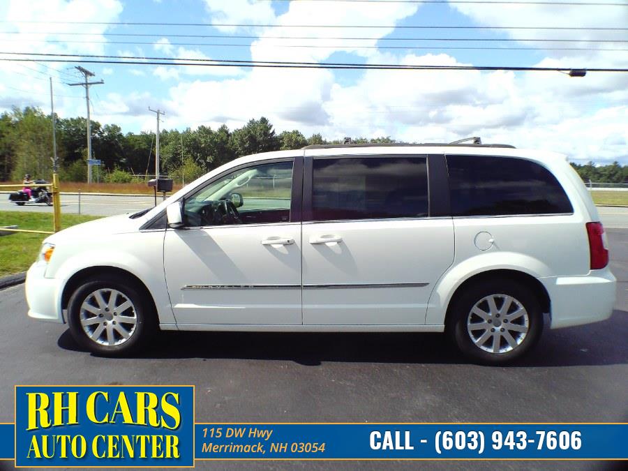 Used Chrysler Town & Country 4dr Wgn Touring 2016 | RH Cars LLC. Merrimack, New Hampshire Used Chrysler Town & Country 4dr Wgn Touring 2016 | RH Cars LLC. Merrimack, New Hampshire