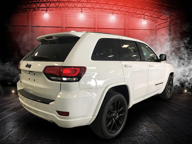 Used Jeep Grand Cherokee Altitude 4x4 *Ltd Avail* 2018 | Northshore Motors. Syosset , New York Used Jeep Grand Cherokee Altitude 4x4 *Ltd Avail* 2018 | Northshore Motors. Syosset , New York