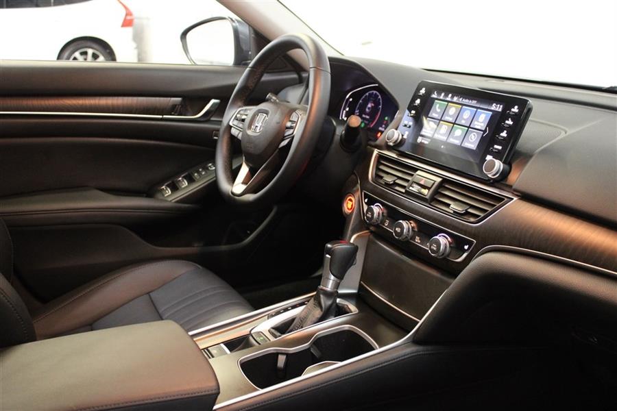 2019 Honda Accord EXL, available for sale in Paterson, New Jersey | Fast Track Motors. Paterson, New Jersey 2019 Honda Accord EXL, available for sale in Paterson, New Jersey | Fast Track Motors. Paterson, New Jersey