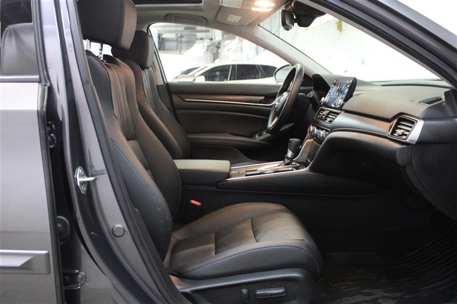 2019 Honda Accord EXL, available for sale in Paterson, New Jersey | Fast Track Motors. Paterson, New Jersey 2019 Honda Accord EXL, available for sale in Paterson, New Jersey | Fast Track Motors. Paterson, New Jersey