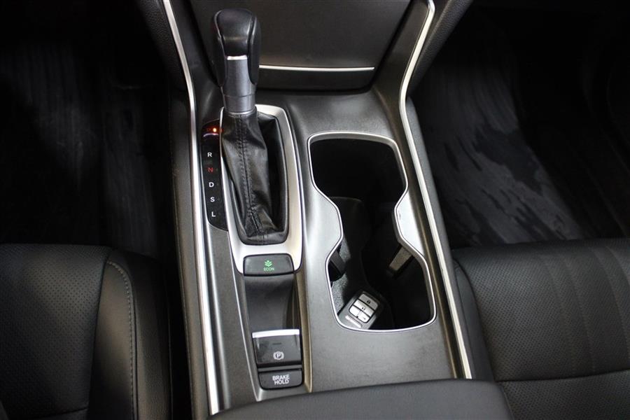 2019 Honda Accord EXL, available for sale in Paterson, New Jersey | Fast Track Motors. Paterson, New Jersey 2019 Honda Accord EXL, available for sale in Paterson, New Jersey | Fast Track Motors. Paterson, New Jersey