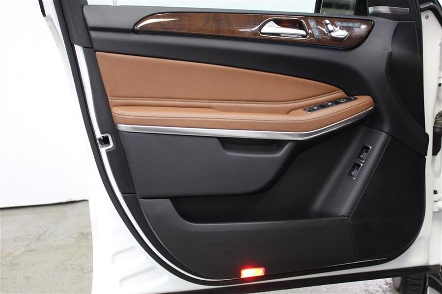 2018 Mercedes-benz Gls 550 4MATIC, available for sale in Paterson, New Jersey | Fast Track Motors. Paterson, New Jersey 2018 Mercedes-benz Gls 550 4MATIC, available for sale in Paterson, New Jersey | Fast Track Motors. Paterson, New Jersey