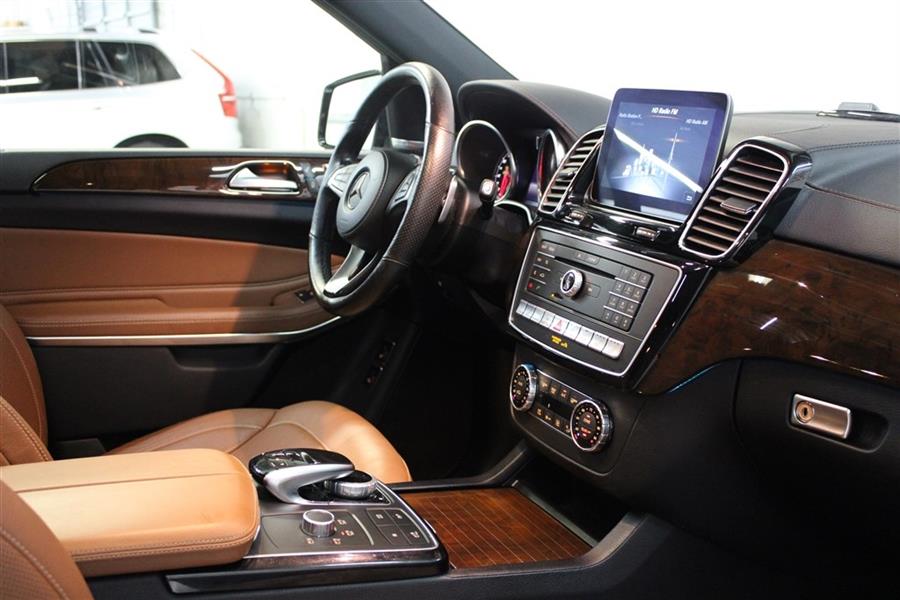 2018 Mercedes-benz Gls 550 4MATIC, available for sale in Paterson, New Jersey | Fast Track Motors. Paterson, New Jersey 2018 Mercedes-benz Gls 550 4MATIC, available for sale in Paterson, New Jersey | Fast Track Motors. Paterson, New Jersey