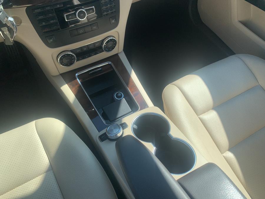 2014 Mercedes-Benz GLK-Class 4MATIC 4dr GLK350, available for sale in Irvington , New Jersey | Auto Haus of Irvington Corp. Irvington , New Jersey 2014 Mercedes-Benz GLK-Class 4MATIC 4dr GLK350, available for sale in Irvington , New Jersey | Auto Haus of Irvington Corp. Irvington , New Jersey